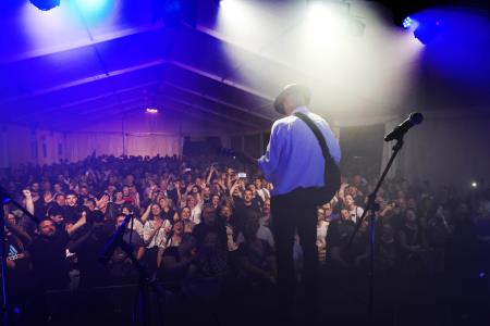 CERKNIŠKA NOČ KONCERT VLADO KRESLIN IN MALI BOGOVI 22 FOTO LJUBO VUKELIČ